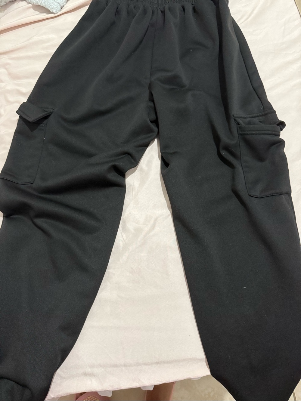 Women Black Cargo Sweatpants